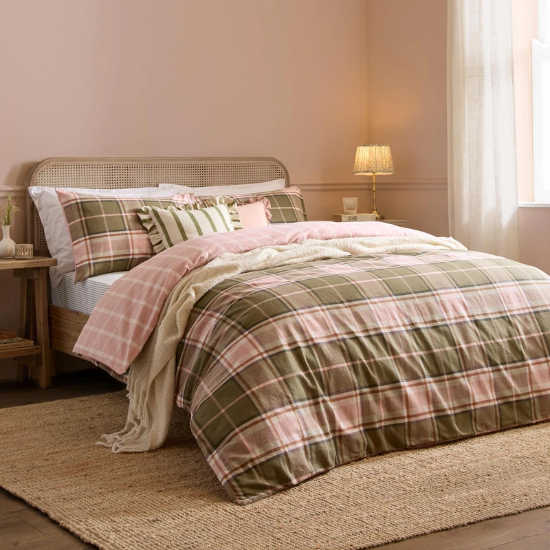 furn. Wylder Braemar Check Duvet Cover Set (Pink/Green - King)
