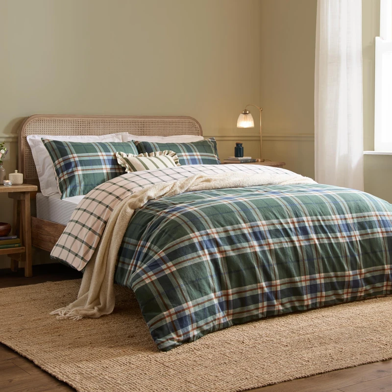 furn. Wylder Braemar Check Duvet Cover Set (Forest/Navy - Super King)