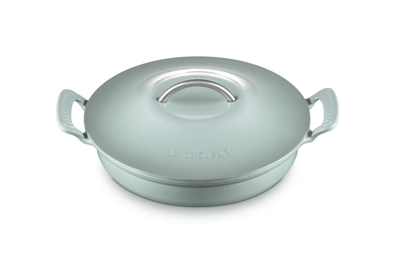 Le Creuset Cast Iron Modern Heritage Shallow Casserole