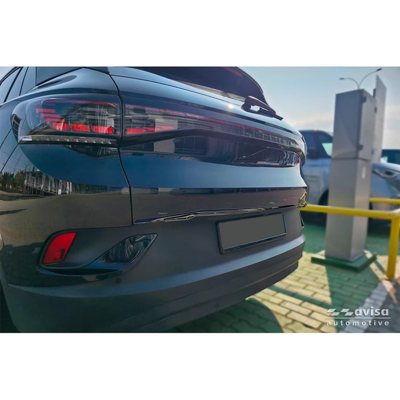 Avisa Black Chrome Stainless Steel Tailgate Trim custom-fit