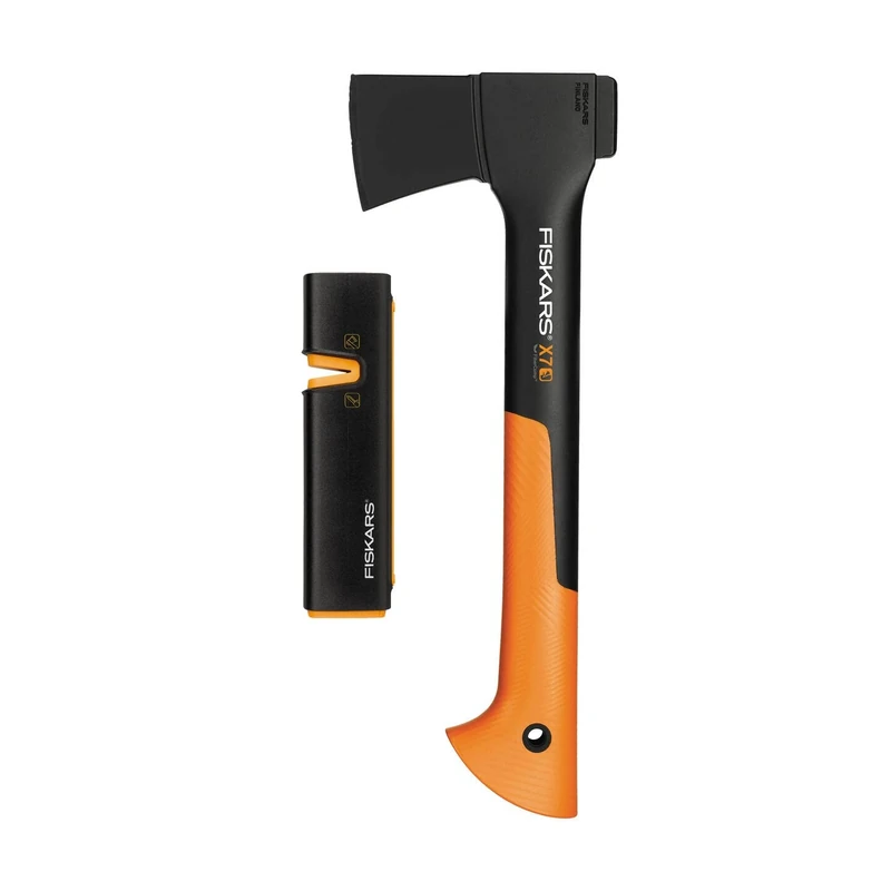 Fiskars Axt-Set, Universalaxt: Inklusive Klingen- und Transportschutz, Länge: 35,5 cm, Antihaftbeschichtet, X7-XS, 640 g,; Axt- und Messerschärfer: Keramik- Schleifkopf, Xsharp, 1020183