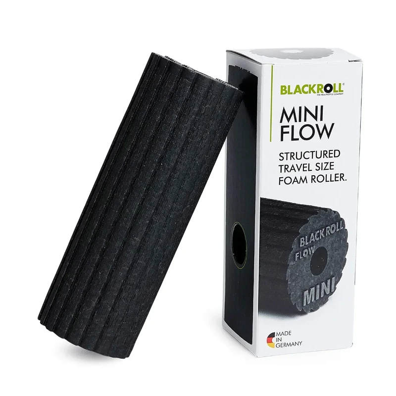 BLACKROLL® MINI FLOW Faszienrolle (15 x 5 cm), kleine Fitness-Rolle mit geriffelter Oberfläche, handliche Massagerolle für unterwegs, im Büro & Fitnessstudio, mittlere Härte, Made in Germany, Schwarz