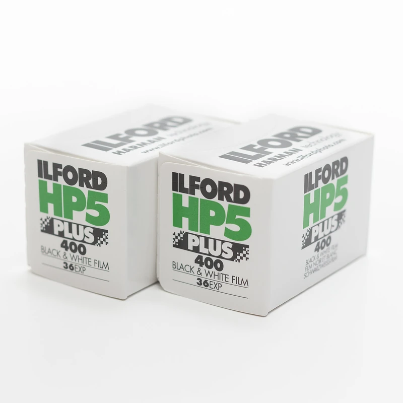 Ilford 1574577 HP5 Plus Schwarz-Weiß Druckfolie, 35 mm, ISO 400, 36 Aufnahmen (2 Stück)