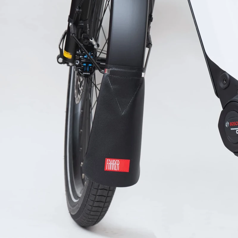 Fahrer Berlin Latz-E Spritzlappen Schwarz 90 mm