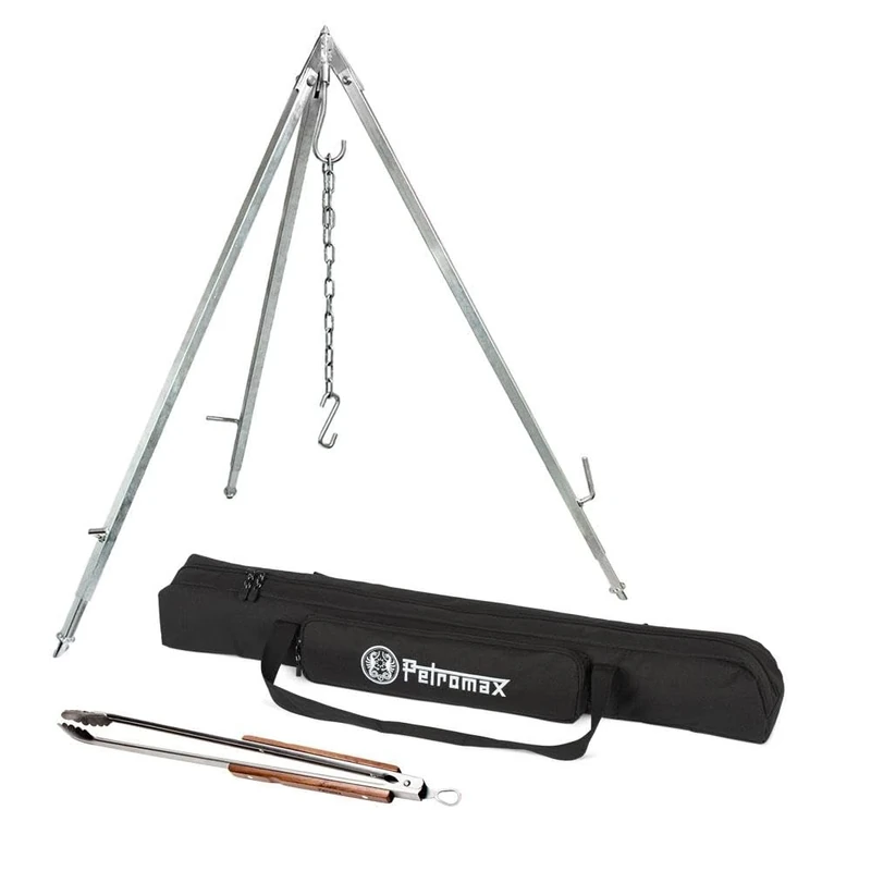 Petromax 3-teiliges Dreibein-Set: Stahl-Dreibein mit Kette & Haken, Grillzange & Transporttasche – Höhenverstellbar, stabil, ideal für Lagerfeuer & Outdoor-Küche