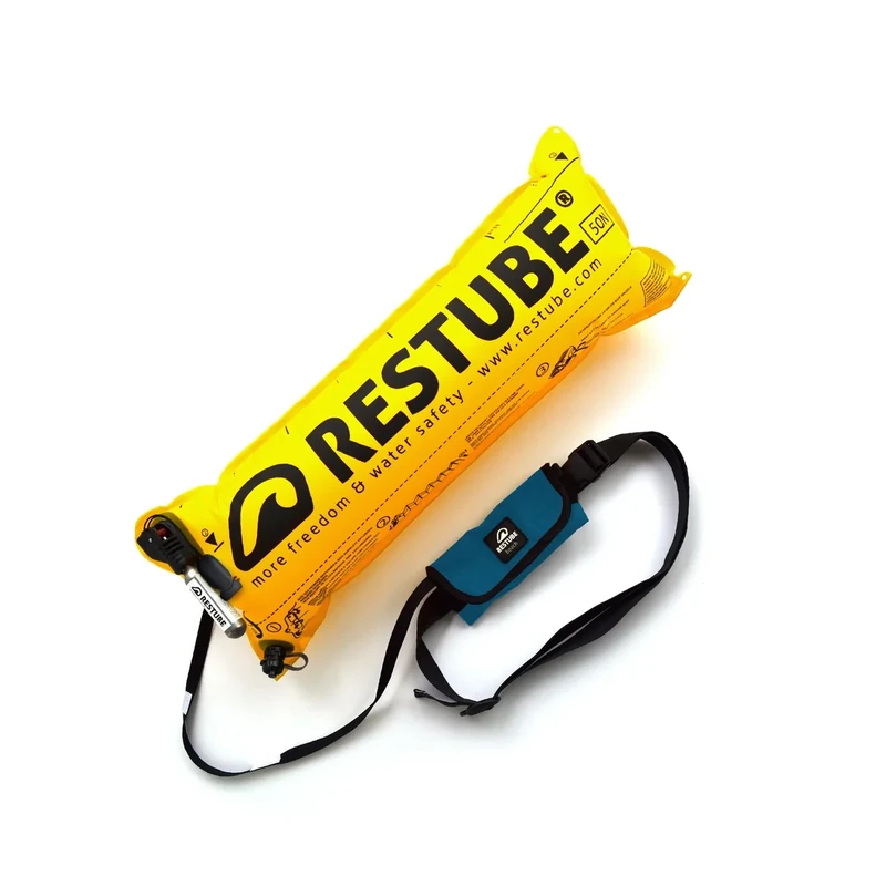 RESTUBE Beach – Aufblasbare Boje mit Notfallpfeife – Für sicheres Schwimmen mit Familie & Kindern – Ultraleicht & kompakt – Ideal für Strand, Urlaub, Freiwasser – Unisex Sicherheitsboje